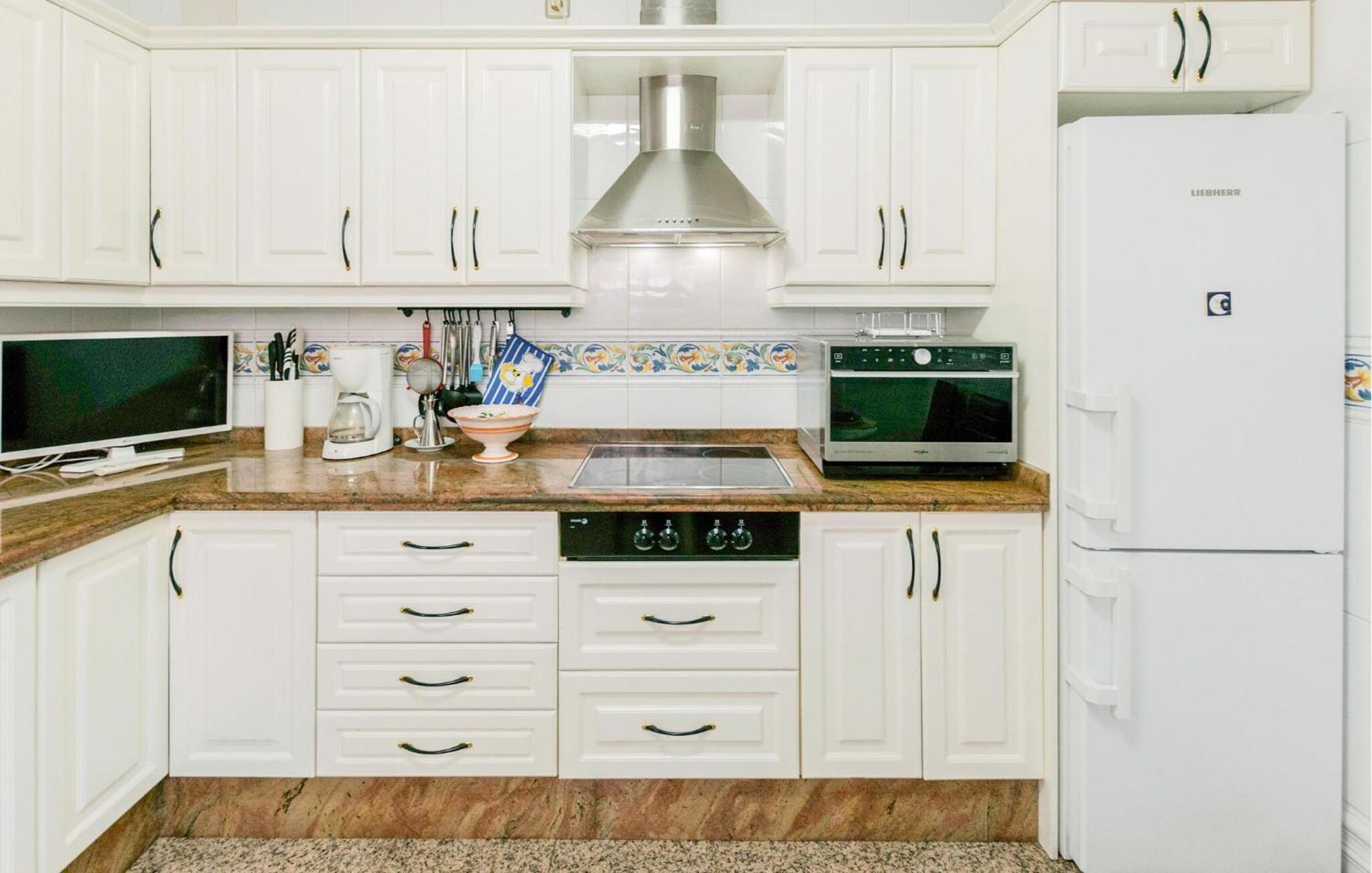 Cozy Apartment In Sevilla With Kitchen Eksteriør bilde