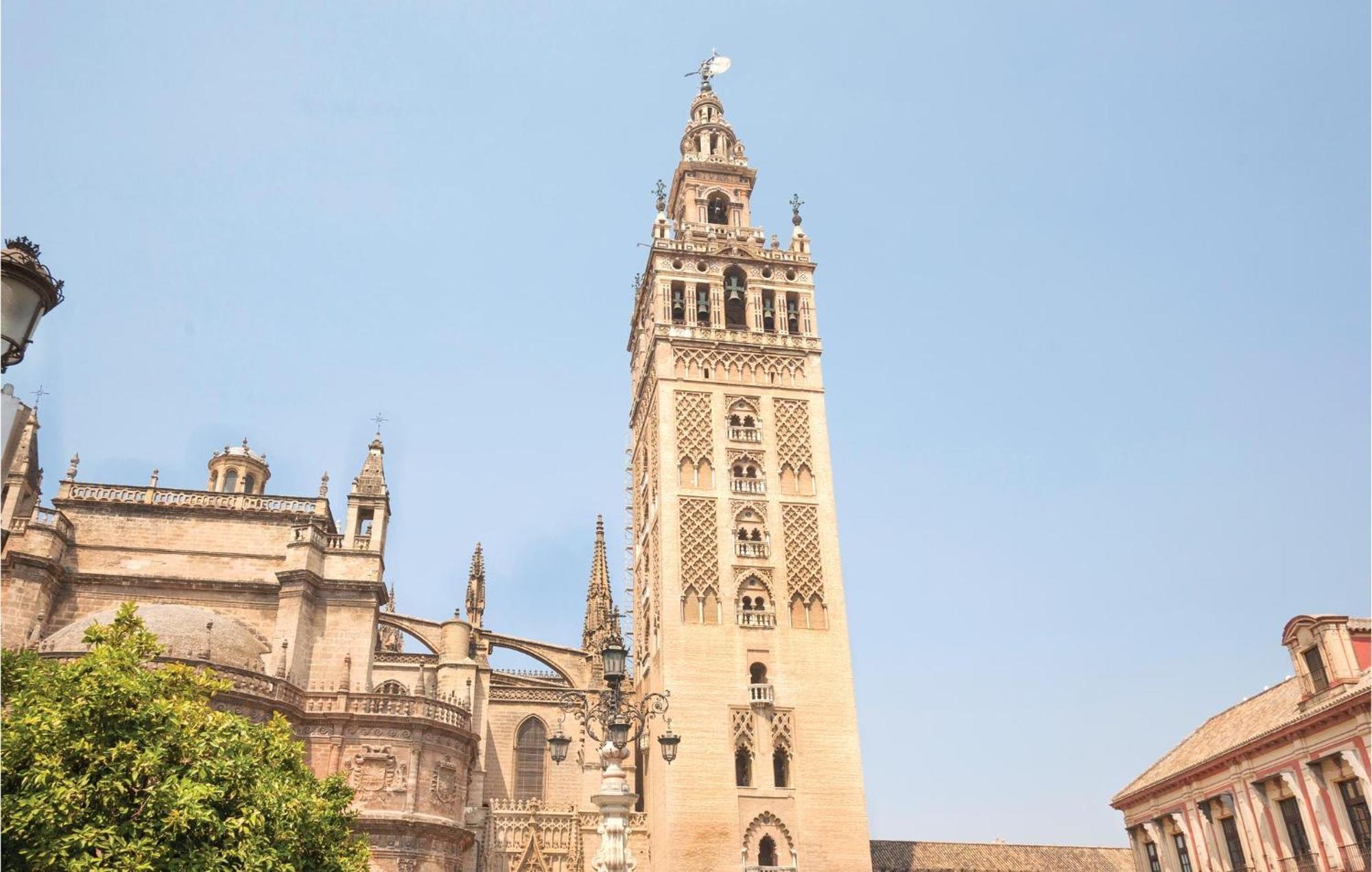 Cozy Apartment In Sevilla With Kitchen Eksteriør bilde
